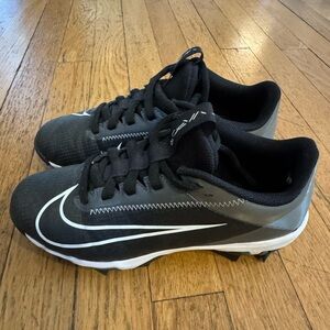 Nike Vapor Edge Shark 2 Youth Football Cleats